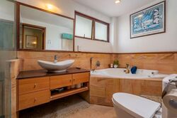 Jalan Lakum (D28), Semi-Detached #532585521
